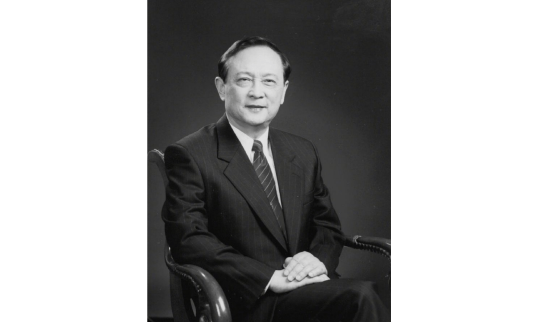新闻早点｜苗本臣校长突发疾病离世